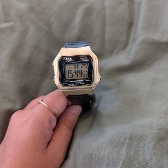 NWOT Casio watch - black and gold - Picture 3 of 3